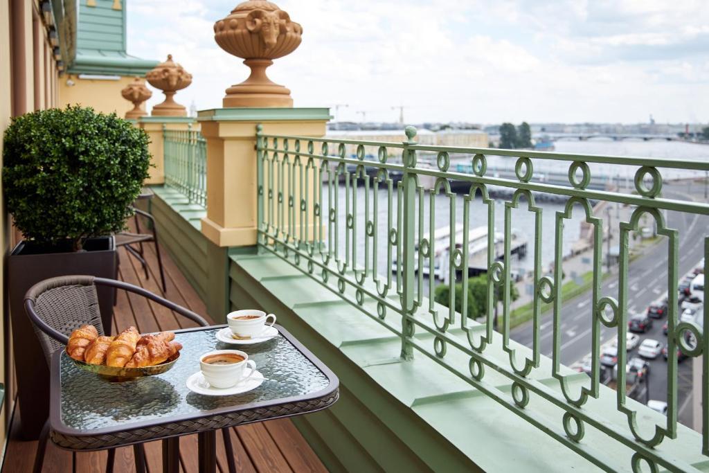 River Palace Hotel San Petersburgo Exterior foto